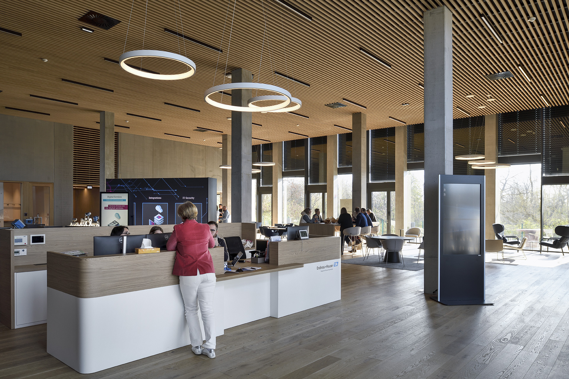 Un hall d'accueil qui agrège plusieurs fonctions